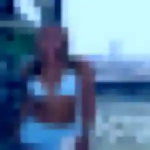 Corinne, 40 ans, disponible à Saint-Jean-le-Vieux pour un plan cul