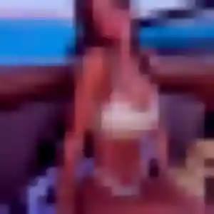 plan cul à Saint-Jean-Saint-Maurice-sur-Loire : photo de Bertille, 38 ans - inscription gratuite