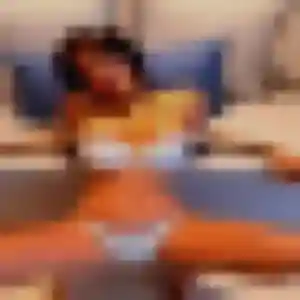 Myriam, 25 ans, connectée à Saint-Julien pour une rencontre coquine