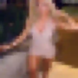 Enora, fille de 33 ans veut plan cul à Saint-Julien-de-Peyrolas