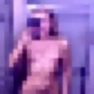 Maelys (22 ans) à Saint-Julien-sur-Sarthe propose un plan cul rapidement