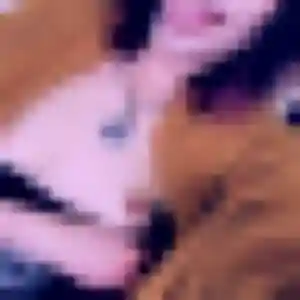 Laure, 26 ans, en ligne à Saint-Laurent-des-Hommes pour une rencontre coquine