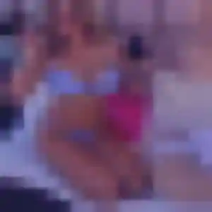 Charlotte (38 ans) à Saint-Léger-du-Bourg-Denis attend une rencontre ce soir