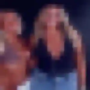 Thais (32 ans) à Saint-Martin-aux-Buneaux propose une rencontre ce soir