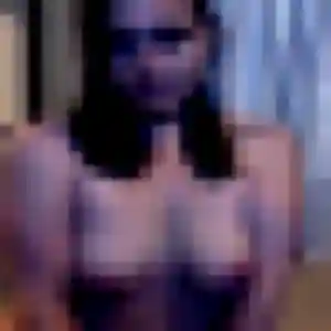 Aurelie, femme de 22 ans veut plan cul à Saint-Martin-de-la-Brasque