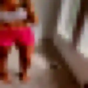 Capucine de Saint-Maximin-la-Sainte-Baume, 37 ans - plan cul discret