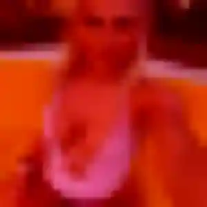 Flora (32 ans) à Saint-Nicolas-du-Pélem propose une rencontre maintenant