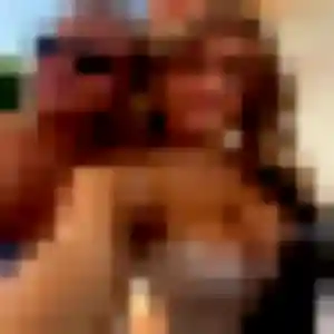 Capucine (25 ans) à Saint-Ouen-sur-Iton attend un plan cul rapidement