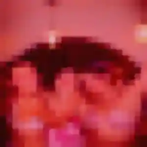 Rejoins Delphine, 22 ans à Saint-Pey-de-Castets gratuitement