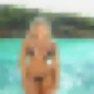 Rejoins Anouk, 40 ans à Saint-Pierre-d'Eyraud gratuitement