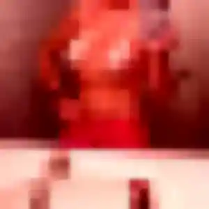 Adeline, 22 ans, cherche un plan cul à Saint-Pierre-du-Vauvray