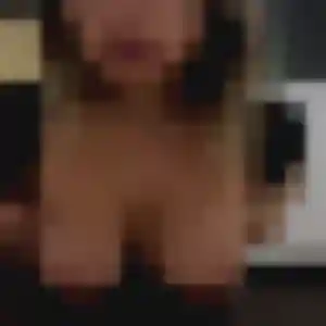 Severine, fille de 23 ans propose plan cul à Saint-Rémy-des-Monts