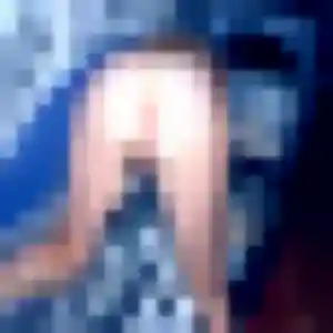 Sexy Enora, 23 ans à Saint-Saturnin - voir sa photo