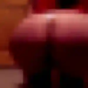 Découvre Francoise, 35 ans à Saint-Sauves-d'Auvergne en t'inscrivant