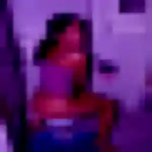 Charmante Ines, 41 ans à Saint-Sulpice-de-Faleyrens - voir sa photo