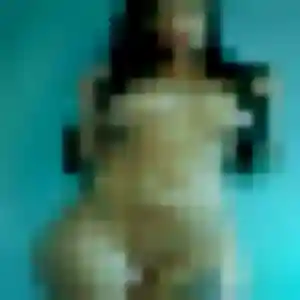 Photo privée de Suzanne, 40 ans à Saint-Symphorien-sur-Coise - rencontre sans lendemain