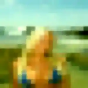 Ségolene (22 ans) à Saint-Vincent-Bragny cherche une rencontre ce soir