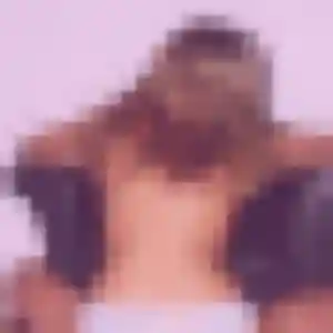 Nathalie, 28 ans, en ligne à Saint-Vincent-Cramesnil pour une rencontre coquine