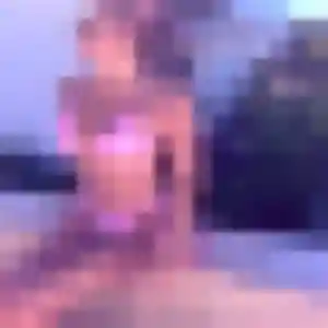 Chloe, 43 ans, connectée à Saint-Vincent-de-Barrès pour un plan cul