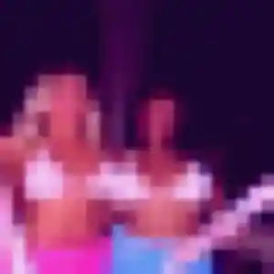 Rejoins Iris, 24 ans à Saint-Vincent-de-Boisset en privé