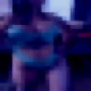 Clara (37 ans) à Saint-Vincent-de-Reins propose un plan cul maintenant