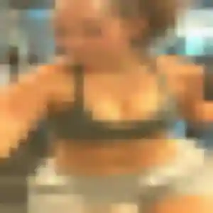 Charmante Olivia, 22 ans à Saint-Yzan-de-Soudiac - la contacter