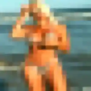 Photo exclusive de Monique, 22 ans à Sainte-Catherine-de-Fierbois - rencontre coquine