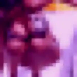 Charmante Chloe, 35 ans à Sainte-Colombe-en-Bruilhois - voir sa photo