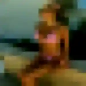 Charmante Nadia, 42 ans à Sainte-Croix-Volvestre - la contacter