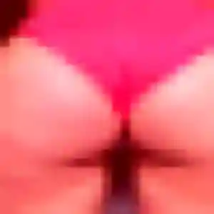 Rencontre Prisca, 33 ans à Sainte-Hélène en privé