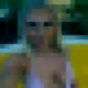 Rejoins Tatiana, 38 ans à Sainte-Marie-la-Mer gratuitement