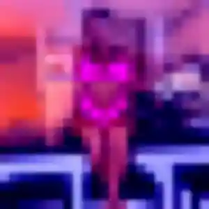 Photo de Victoria à Salies-du-Salat (42 ans) - plan cul discret