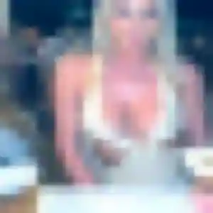 Alix, 24 ans, cherche un plan cul à Sallaumines