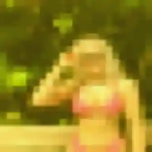 Charmante Nina, 29 ans à Saucats - la contacter
