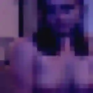 Edith, 22 ans, connectée à Saunay pour un plan cul