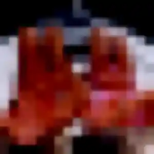 Rejoins Perrine, 25 ans à Sauzet en t'inscrivant