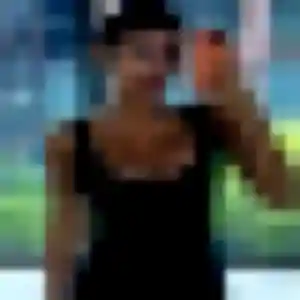 Oriane de Serqueux, 24 ans - plan cul discret