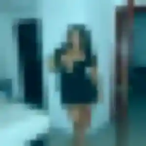 Sexy Louise, 30 ans à Servian - voir sa photo