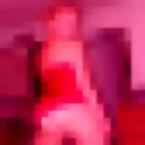 Nolwenn, 30 ans, disponible à Seyssel pour un plan cul