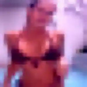 Rose, fille de 28 ans veut plan cul à Sommières-du-Clain