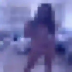 Henriette, 39 ans, dispo pour plan cul à Sully-sur-Loire