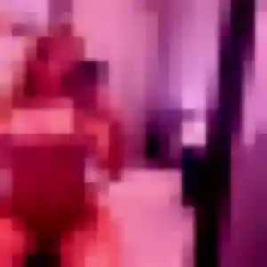 Sandrine, 28 ans, connectée à Taverny pour un plan cul