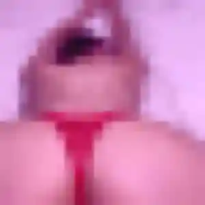 Découvre Ursula, 26 ans à Téterchen en privé