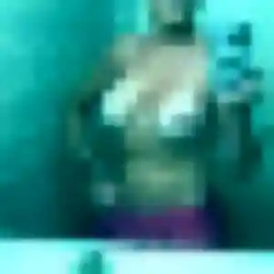 Photo de Nour à Teyran (41 ans) - plan cul discret