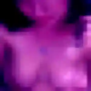 Delphine, 31 ans, connectée à Tournan-en-Brie pour une rencontre coquine