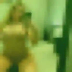 Nina, 31 ans, en ligne à Tracy-le-Mont pour une rencontre coquine