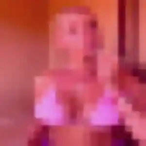 Flore, 24 ans, disponible à Trédrez-Locquémeau pour un plan cul