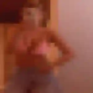Photo de Rachelle à Tréguidel (40 ans) - plan cul anonyme
