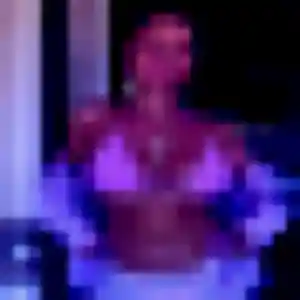 Sexy Anna, 29 ans à Turretot - voir sa photo