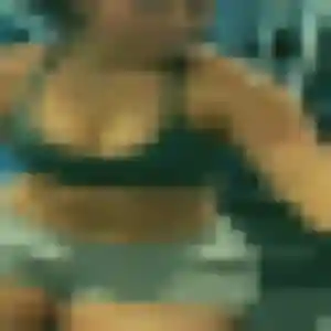 Découvre Anne-Sophie, 29 ans à Vaires-sur-Marne en privé